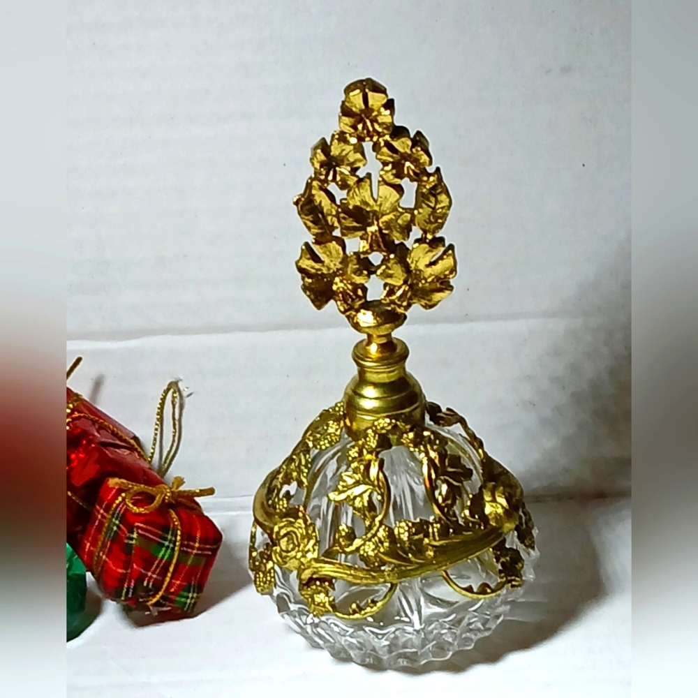 VINTAGE STYLEBUILT MATSON GOLD CRYSTAL ORMOLU PERFUME BOTTLE EUC #1